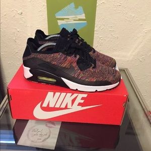 Air max 90 2.0 fly knit multi color rare size 9